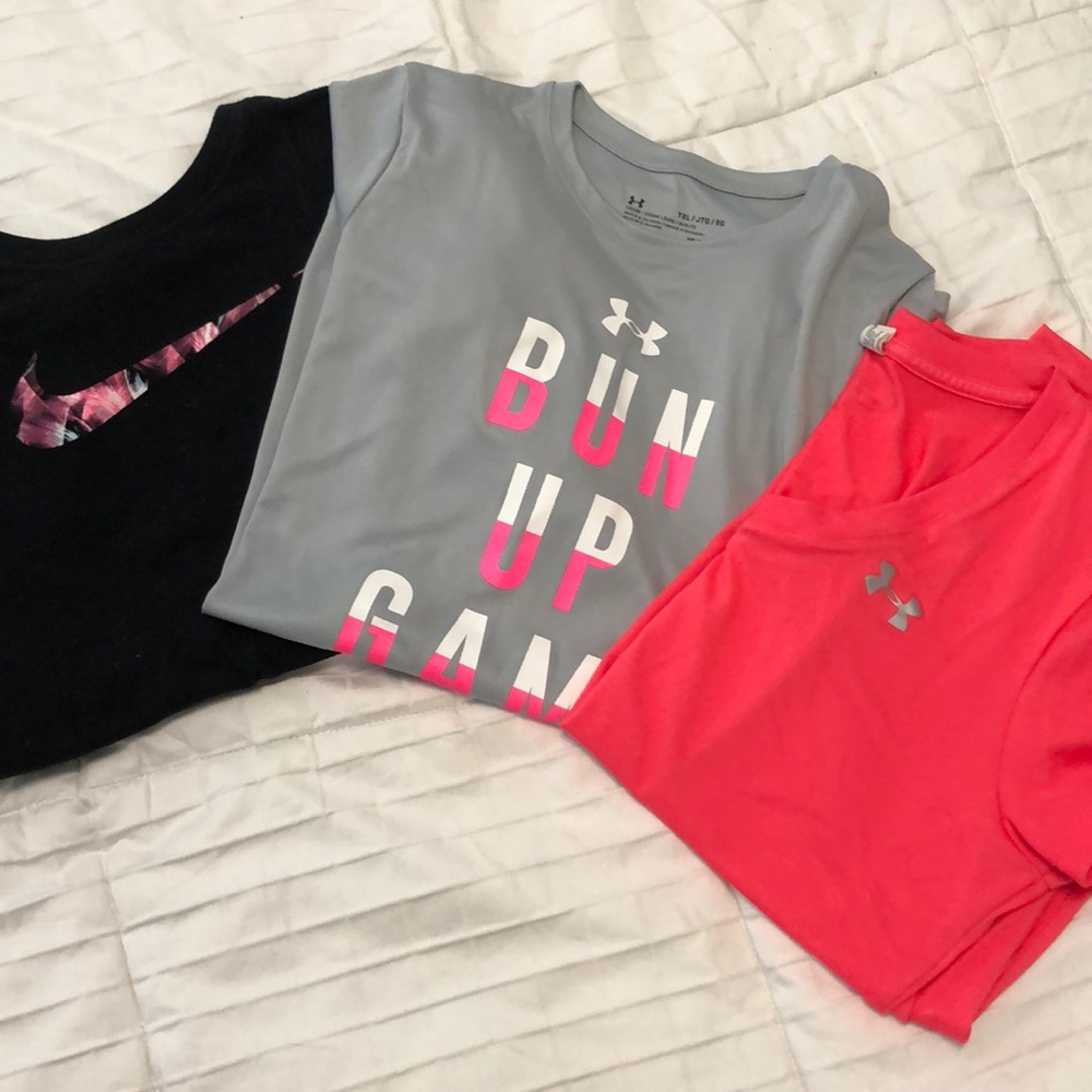 Bundle of 3 Nike under armor t shirts